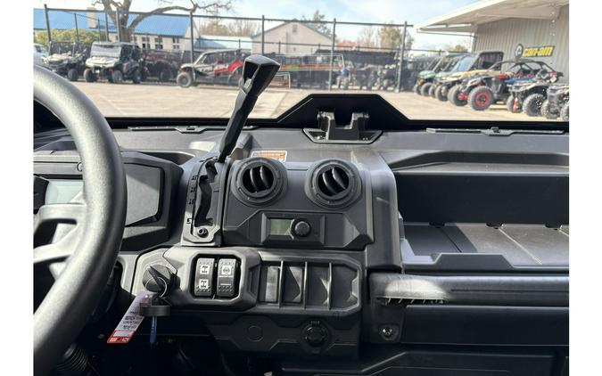 2026 Can-Am Defender Max DPS Cab HD10