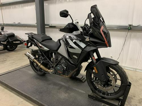 2018 KTM 1290 Super Adventure S Review