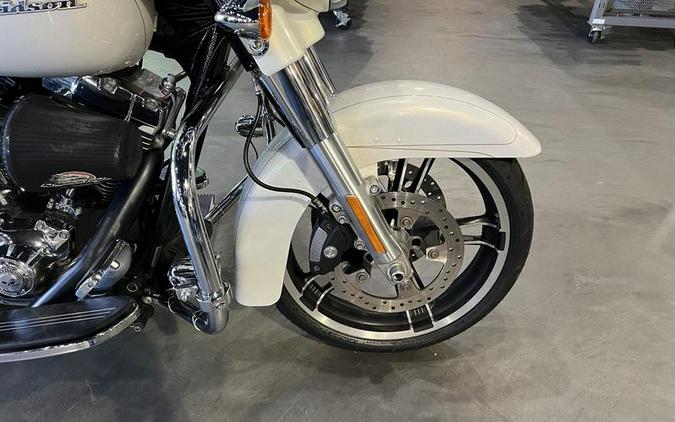 2015 Harley-Davidson® FLHXS - Street Glide® Special