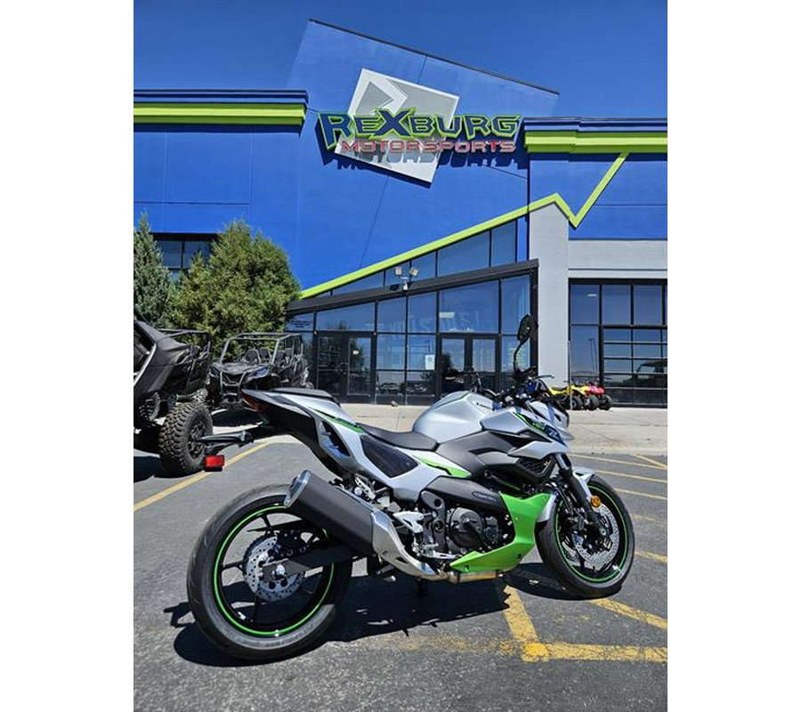 2024 Kawasaki Z7 Hybrid ABS