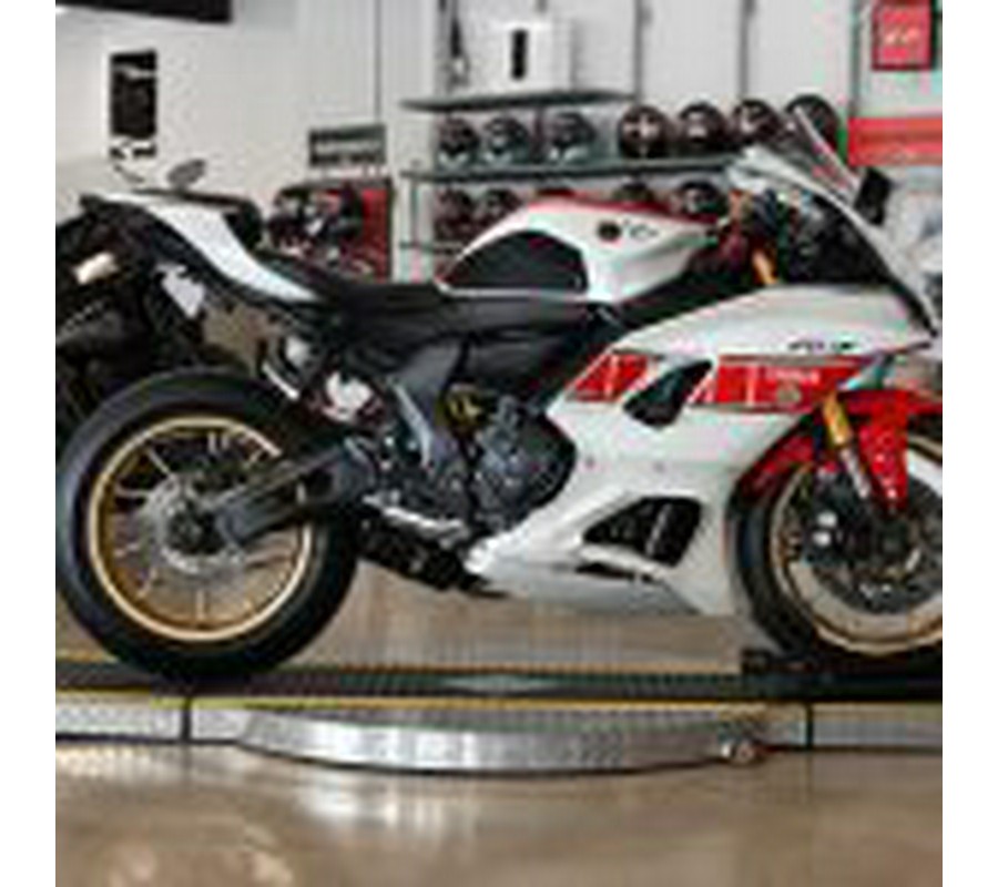 2022 Yamaha R7 60th Anniversary GP