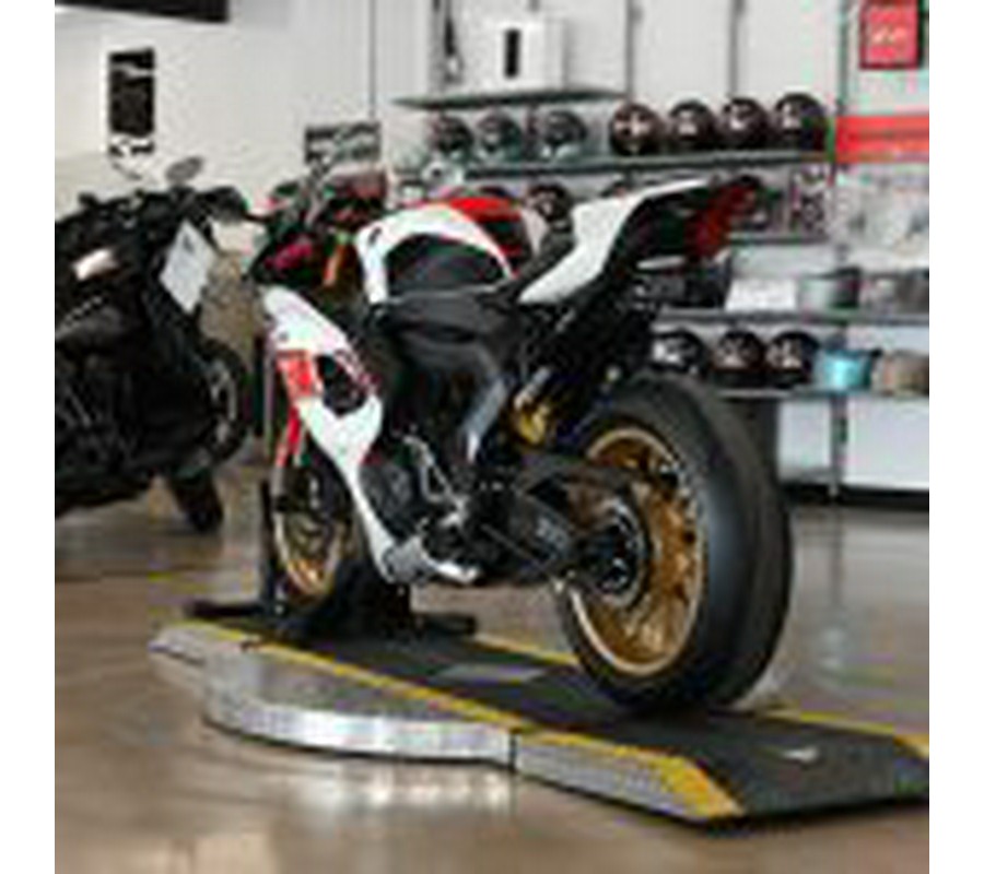 2022 Yamaha R7 60th Anniversary GP