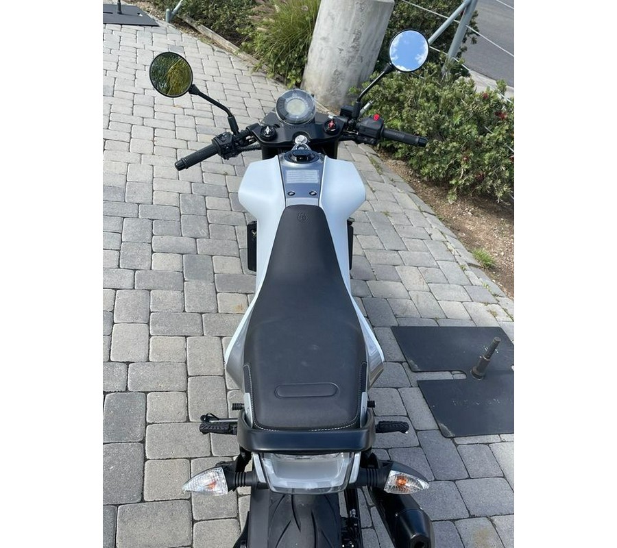 2023 Husqvarna® Vitpilen 401