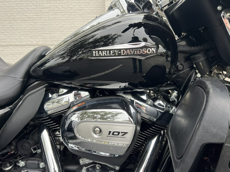 2017 Harley-Davidson Tri Glide® Ultra