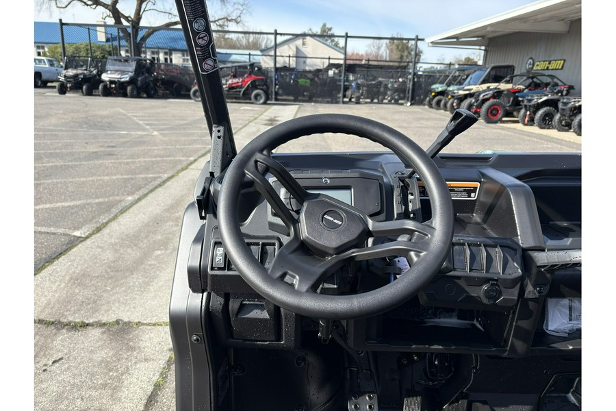 2026 Can-Am Defender Max HD7
