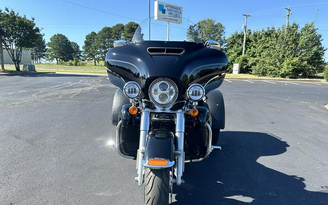 2014 Harley-Davidson® FLHTCUTG - Tri Glide® Ultra