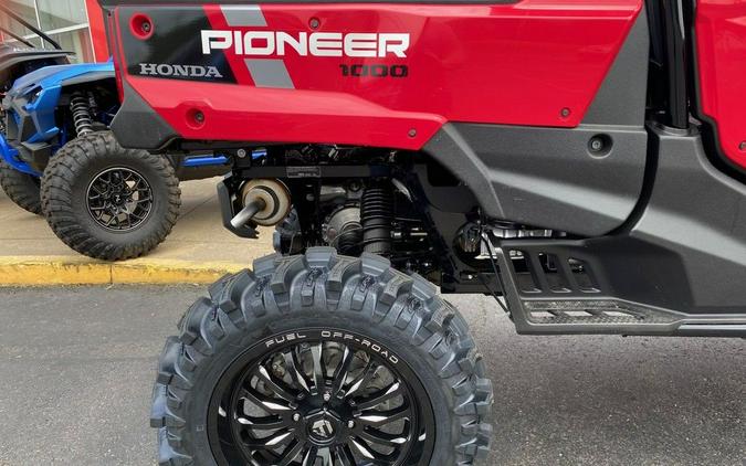 2024 Honda® Pioneer 1000-6 Deluxe Crew