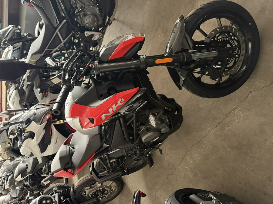 2025 CFMOTO NK 300