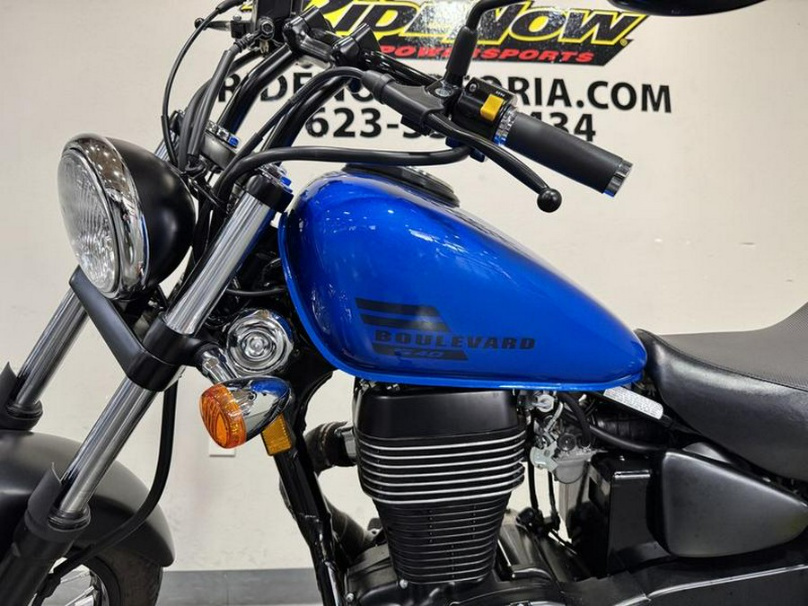2019 Suzuki Boulevard S40