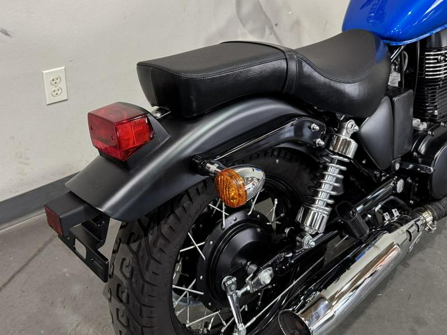 2019 Suzuki Boulevard S40