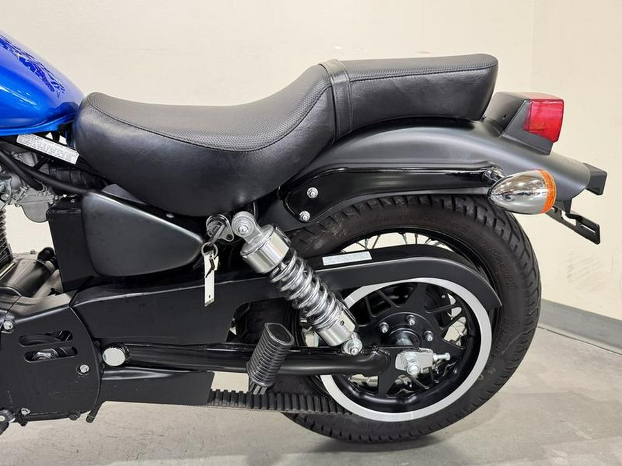 2019 Suzuki Boulevard S40