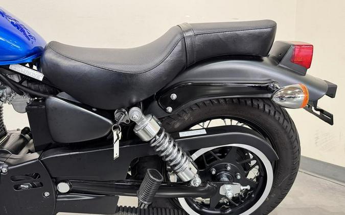2019 Suzuki Boulevard S40