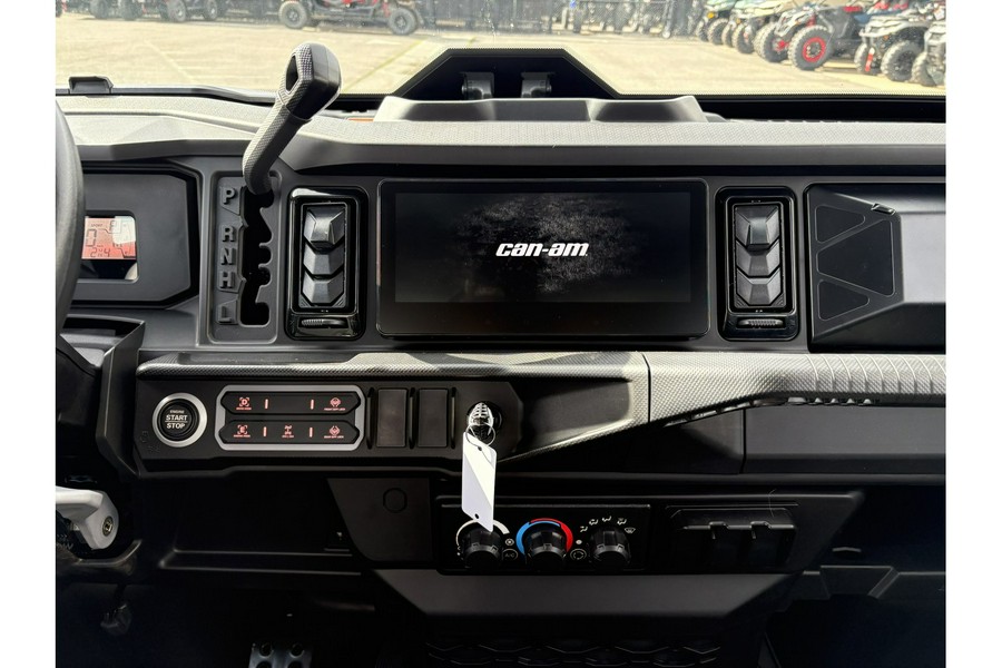 2026 Can-Am Defender Max XT Cab HD11
