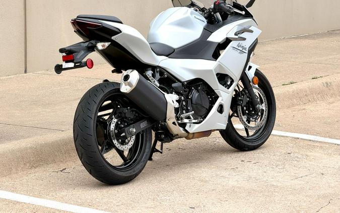 2025 Kawasaki Ninja® 500 ABS