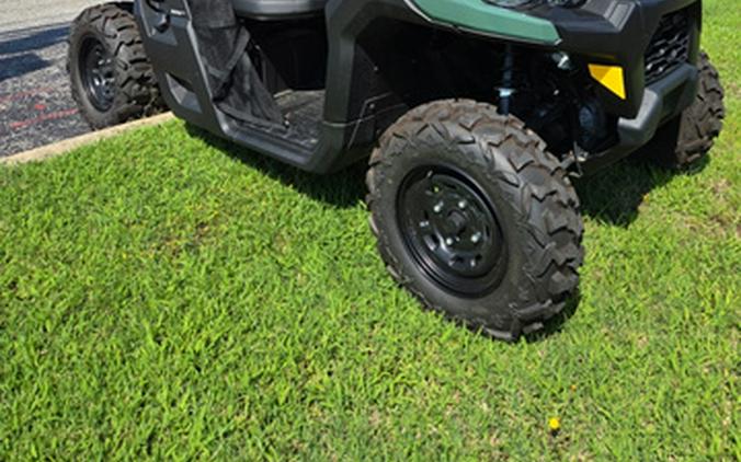 2026 Can-AM DEFENDER HD9