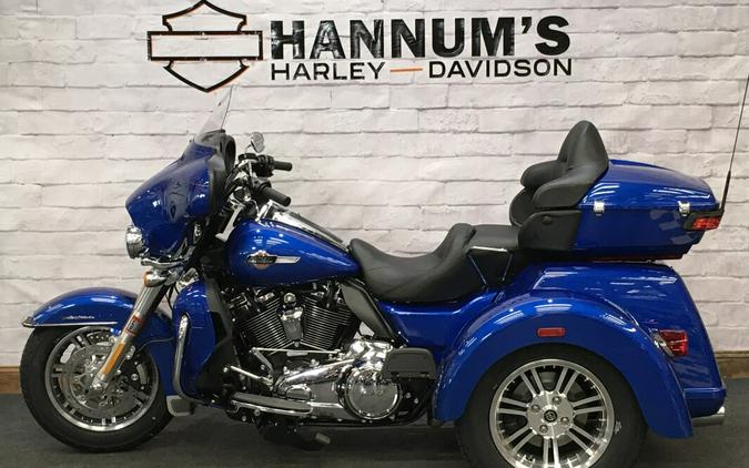 2024 Harley-Davidson Tri Glide Ultra Blue Burst FLHTCUTG