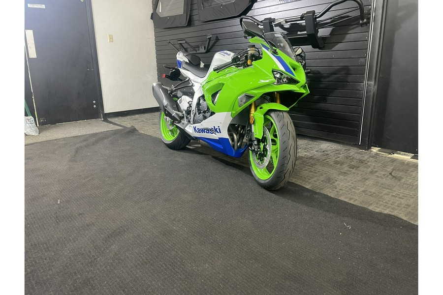 2024 Kawasaki Ninja ZX-6R 40th Anniversary Edition ABS