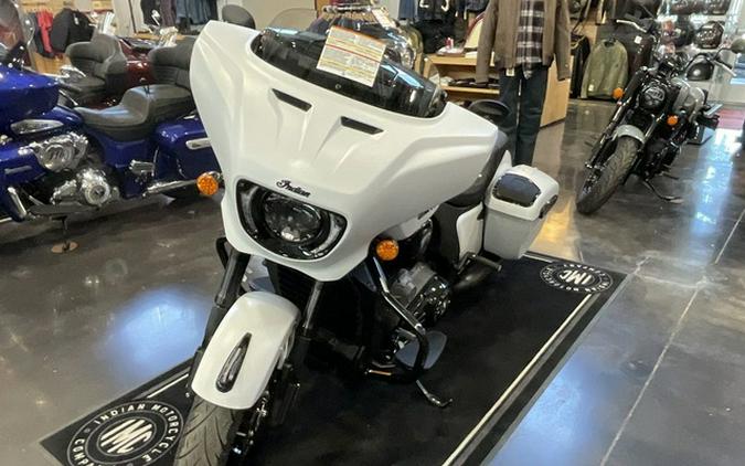 2025 Indian Chieftain PowerPlus Dark Horse w/PowerBand Audio