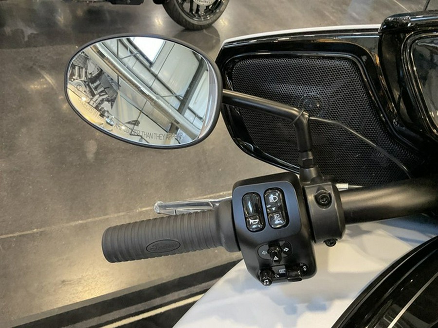 2025 Indian Chieftain PowerPlus Dark Horse w/PowerBand Audio