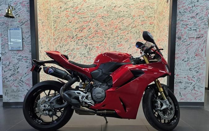 2025 Ducati Panigale V2 S