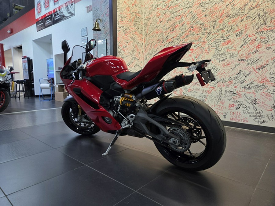 2025 Ducati Panigale V2 S