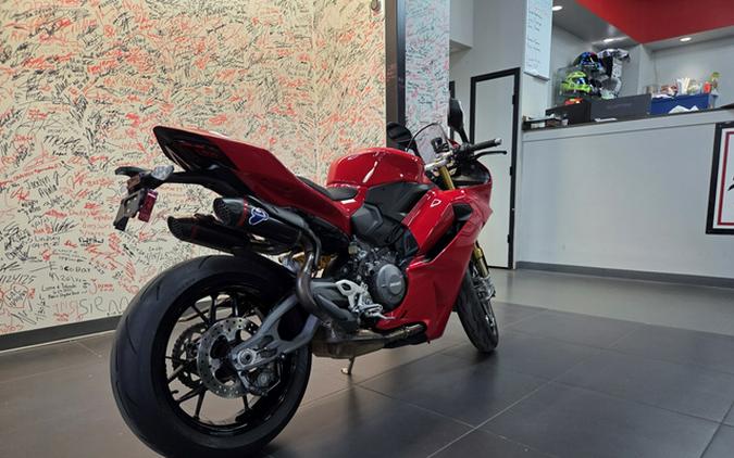 2025 Ducati Panigale V2 S