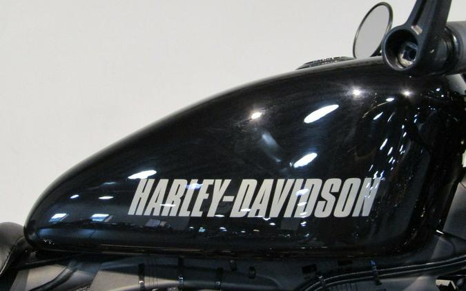 2016 Harley-Davidson® XL1200CX - Roadster™