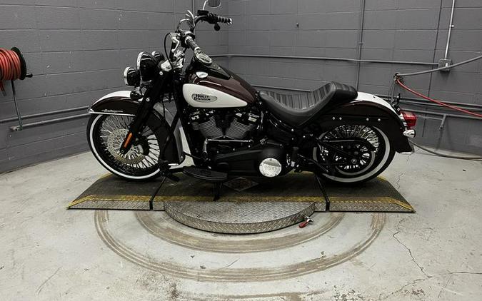 2021 Harley-Davidson® FLHCS - Heritage Classic 114