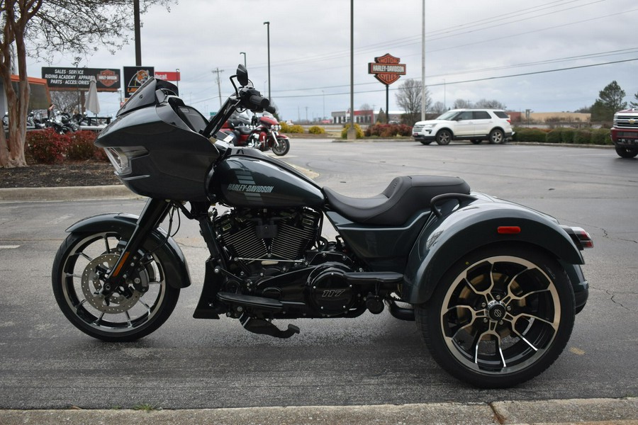 2026 Harley-Davidson® Road Glide 3 Iron Horse Metallic