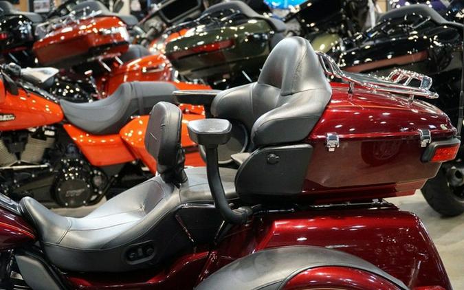 2017 Harley-Davidson Trike FLHTCUTG - Tri Glide Ultra