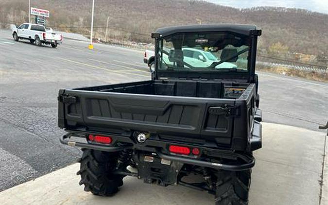 2022 Can-Am Defender 6x6 CAB Limited