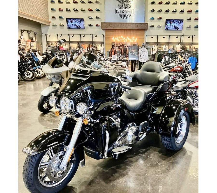 2024 Harley-Davidson® FLHTCUTG - Tri Glide® Ultra