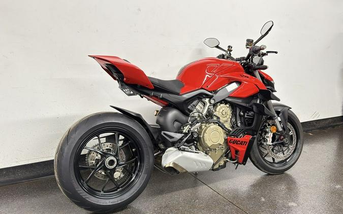 2024 Ducati Streetfighter V4 Red