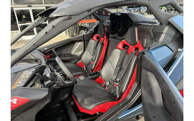 2026 Can-Am Maverick R X RS With Smart Shox