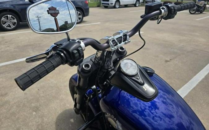 2018 Harley-Davidson® FXFB - Softail® Fat Bob®