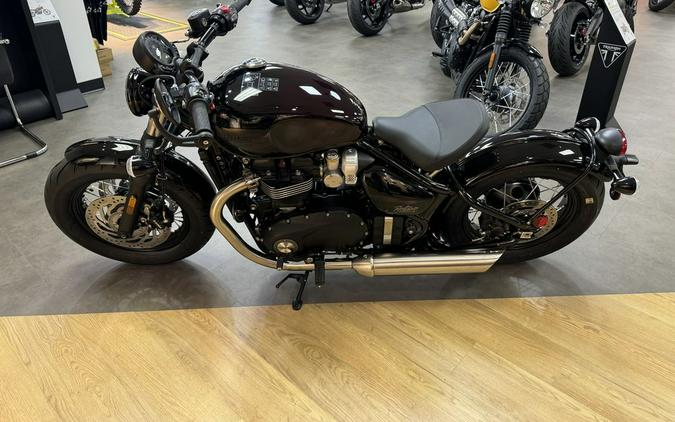 2024 Triumph Bonneville Bobber Stealth Edition