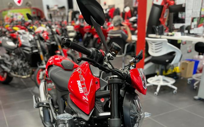 2025 Ducati Monster 937+