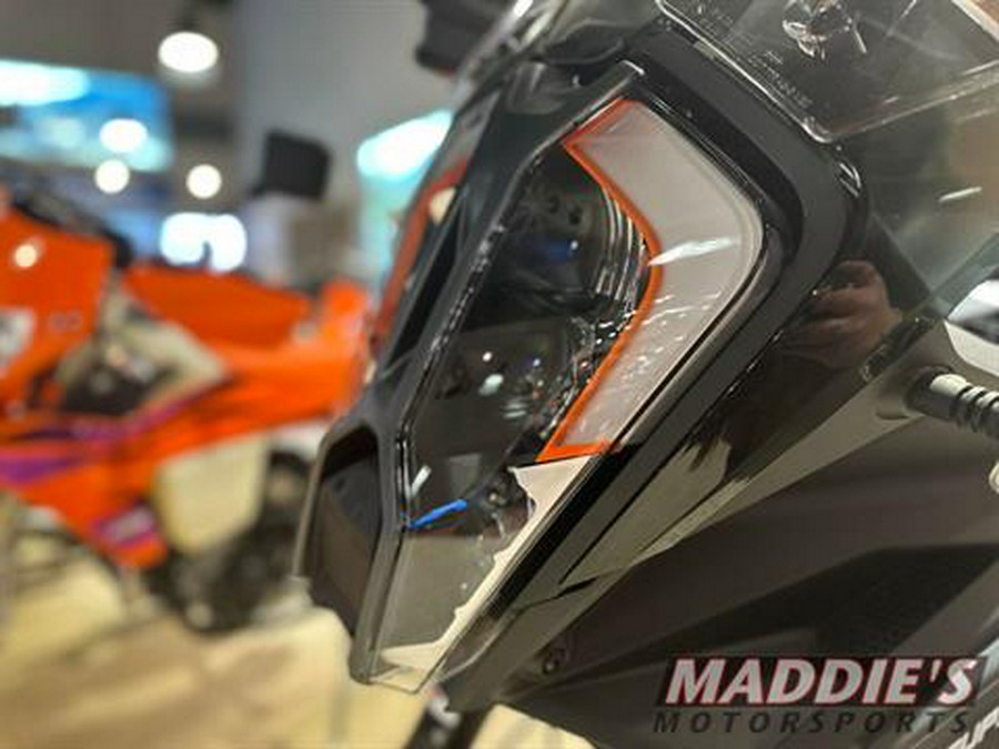 2023 KTM 1290 Super Adventure S