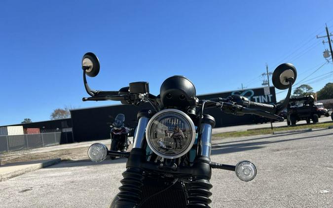 2026 Triumph Bonneville Bobber Interstellar Blue
