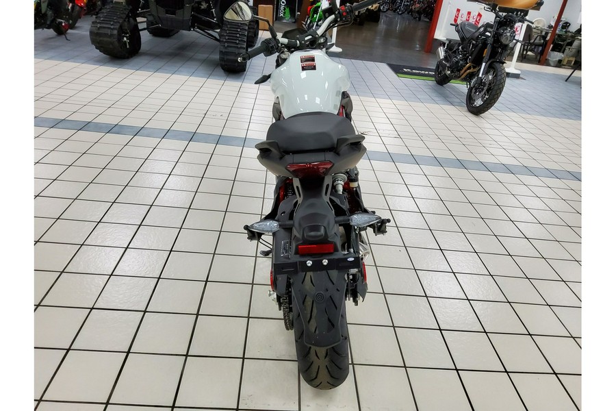 2022 Benelli 302 S