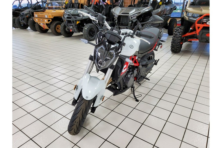 2022 Benelli 302 S