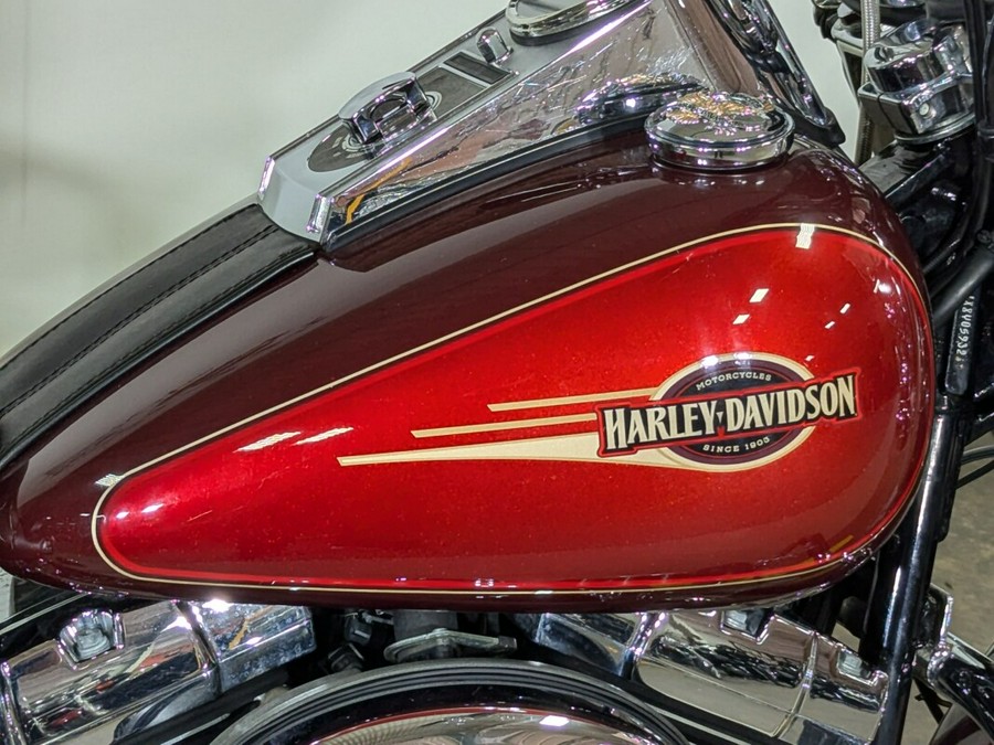 2008 Harley-Davidson Heritage Softail® Classic Crimson Red Sunglo/Candy Red Sunglo