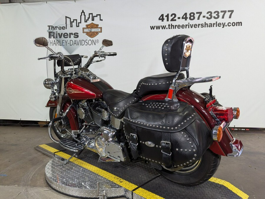 2008 Harley-Davidson Heritage Softail® Classic Crimson Red Sunglo/Candy Red Sunglo