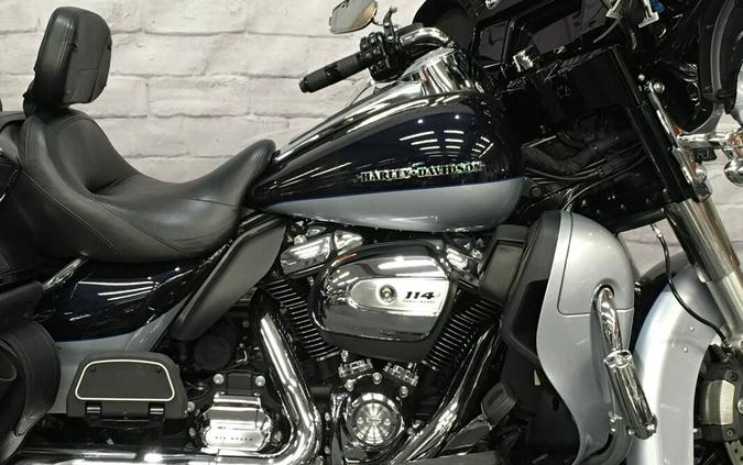 2019 Harley-Davidson Ultra Limited Two-Tone Midnight Pearl/Brilliant Silver Pearl FLHTK