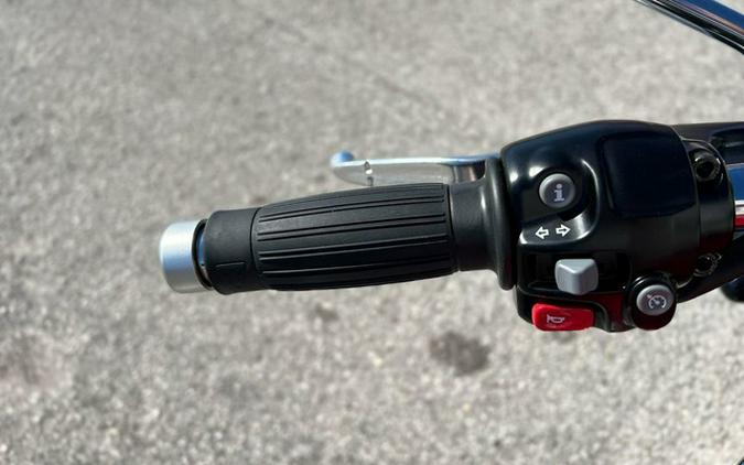 2026 Triumph Bonneville Speedmaster Carnival red