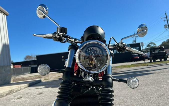 2026 Triumph Bonneville Speedmaster Carnival red