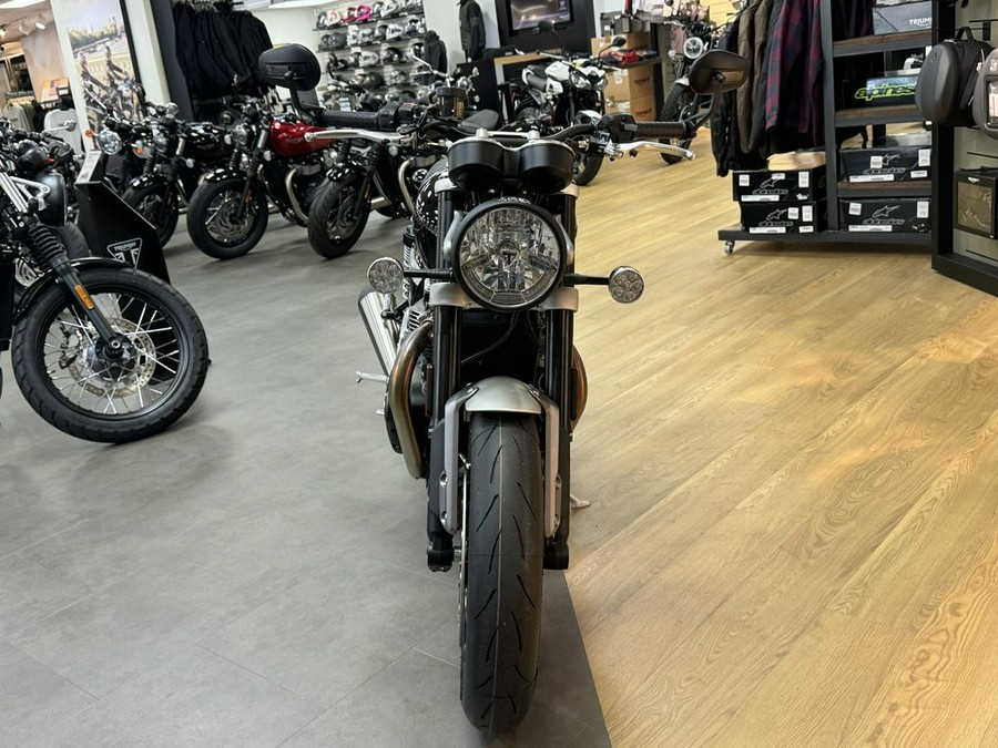 2024 Triumph Speed Twin 1200 Stealth Edition