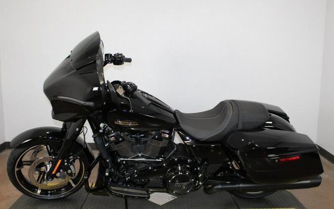 Harley-Davidson Street Glide® 2024 FLHX 84439860 VIVID BLACK
