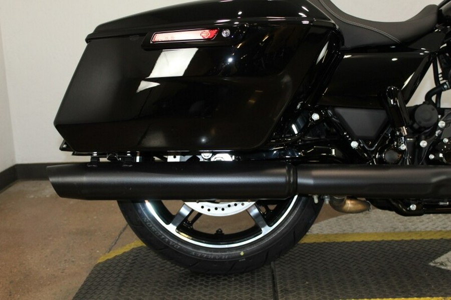 Harley-Davidson Street Glide® 2024 FLHX 84439860 VIVID BLACK