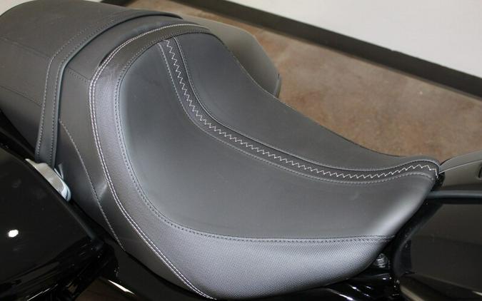 Harley-Davidson Street Glide® 2024 FLHX 84439860 VIVID BLACK